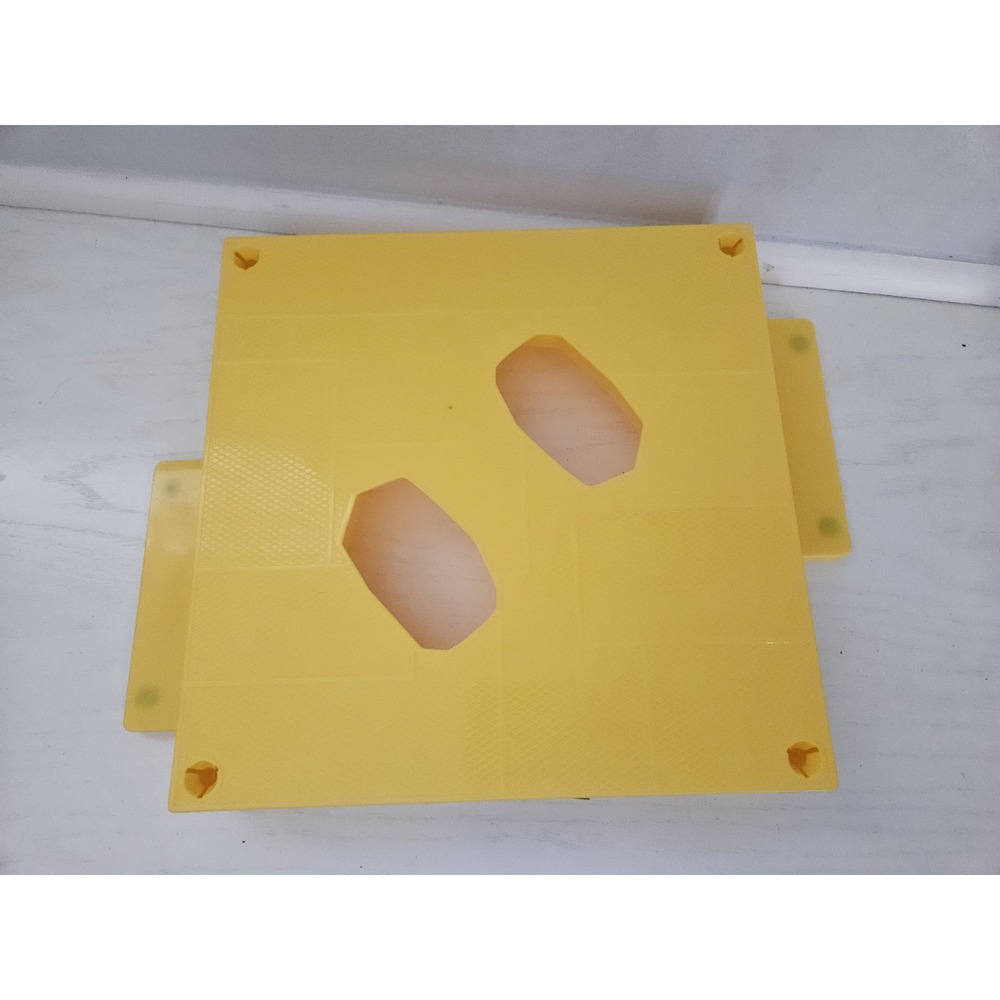 Rock Em Sock Em Robots, Yellow Replacement Robot Base Ring Base Plate, For Parts - Picture 3 of 7